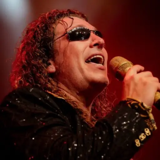 Leo Rey suma importante escenario  ,Redes sociales | Referencial
