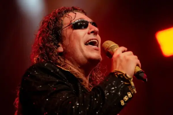 Leo Rey suma importante escenario  ,Redes sociales | Referencial