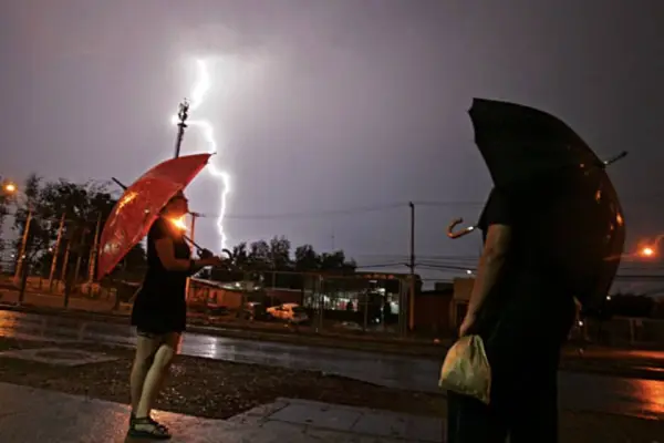 tormenta eléctrica