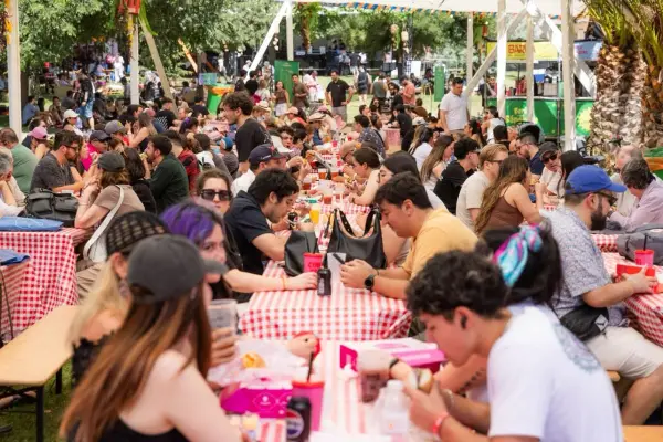 Nueva versión del la Feria del Sánguche ,Cedida