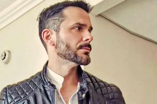 Álvaro Ballero  ,Redes sociales | Referencial