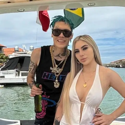 Marcianeke y Anaís Vilches ,Canal 13