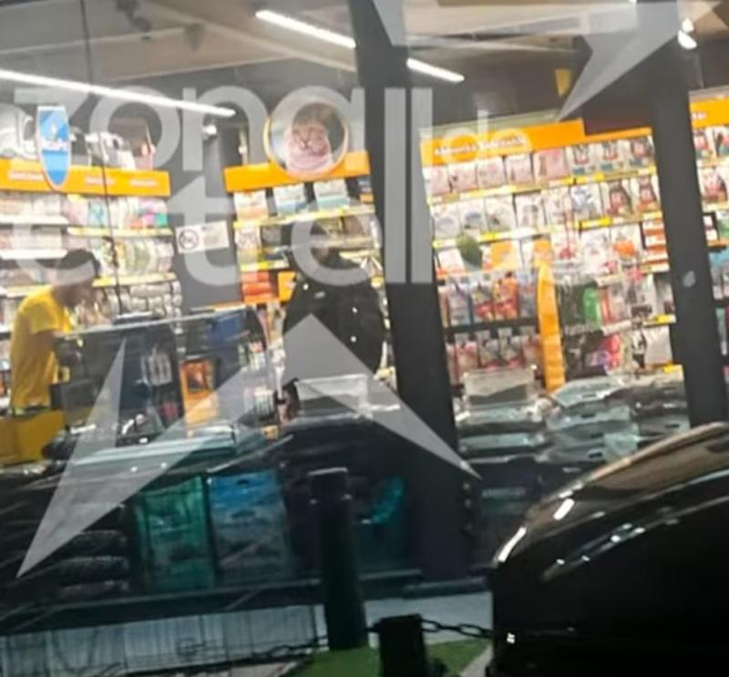 Captan a Parived en auto de lujo  - Captura | Zona de Estrellas