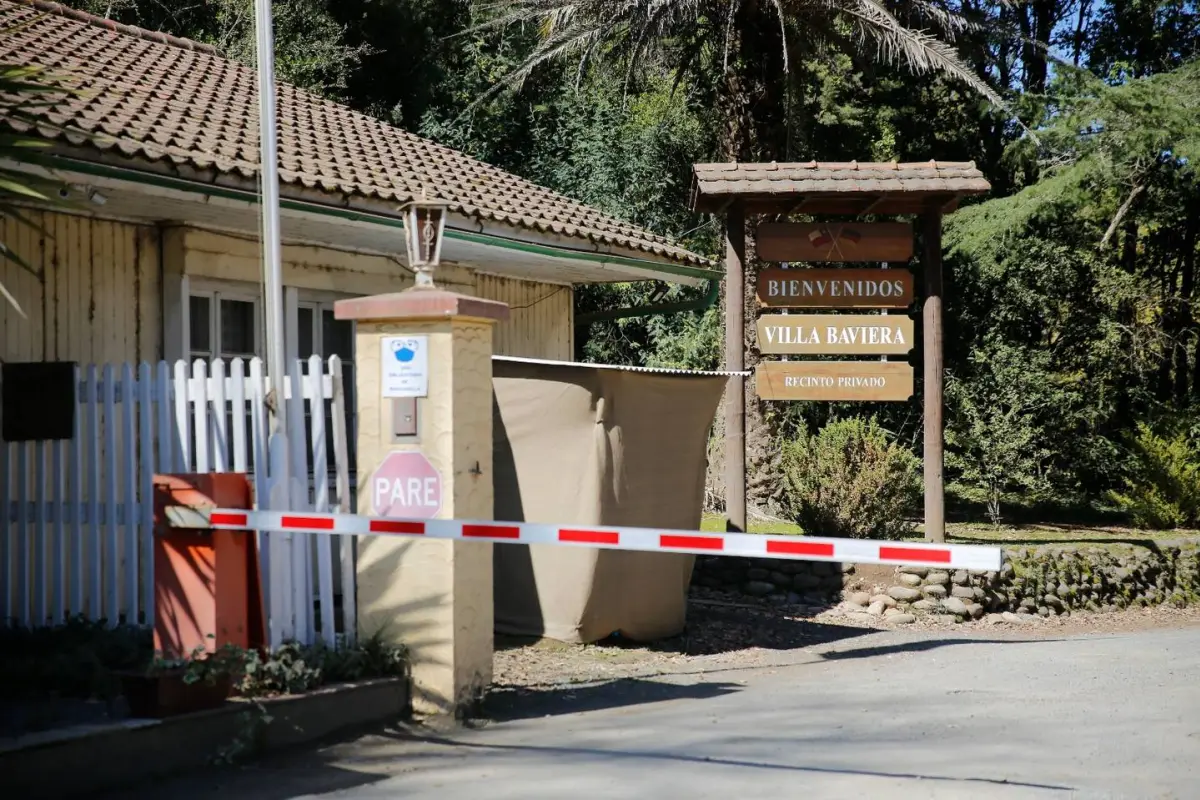Villa Baviera, Gobierno de Chile